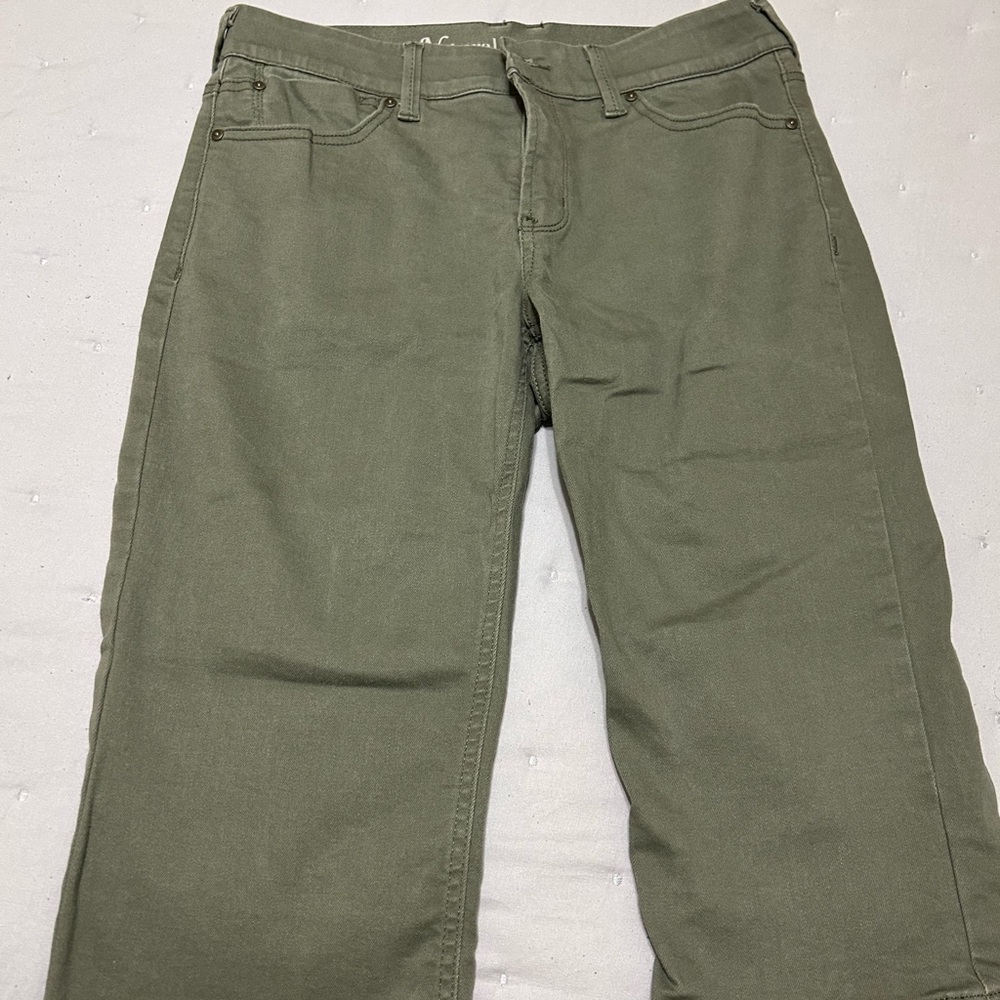 Natural Reflections Women's Cropped Jeans - Olive